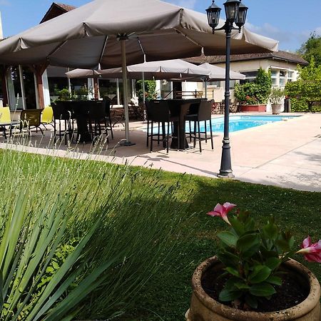 Hotel-Restaurant "La Gremelle" Ladoix-Serrigny Luaran gambar