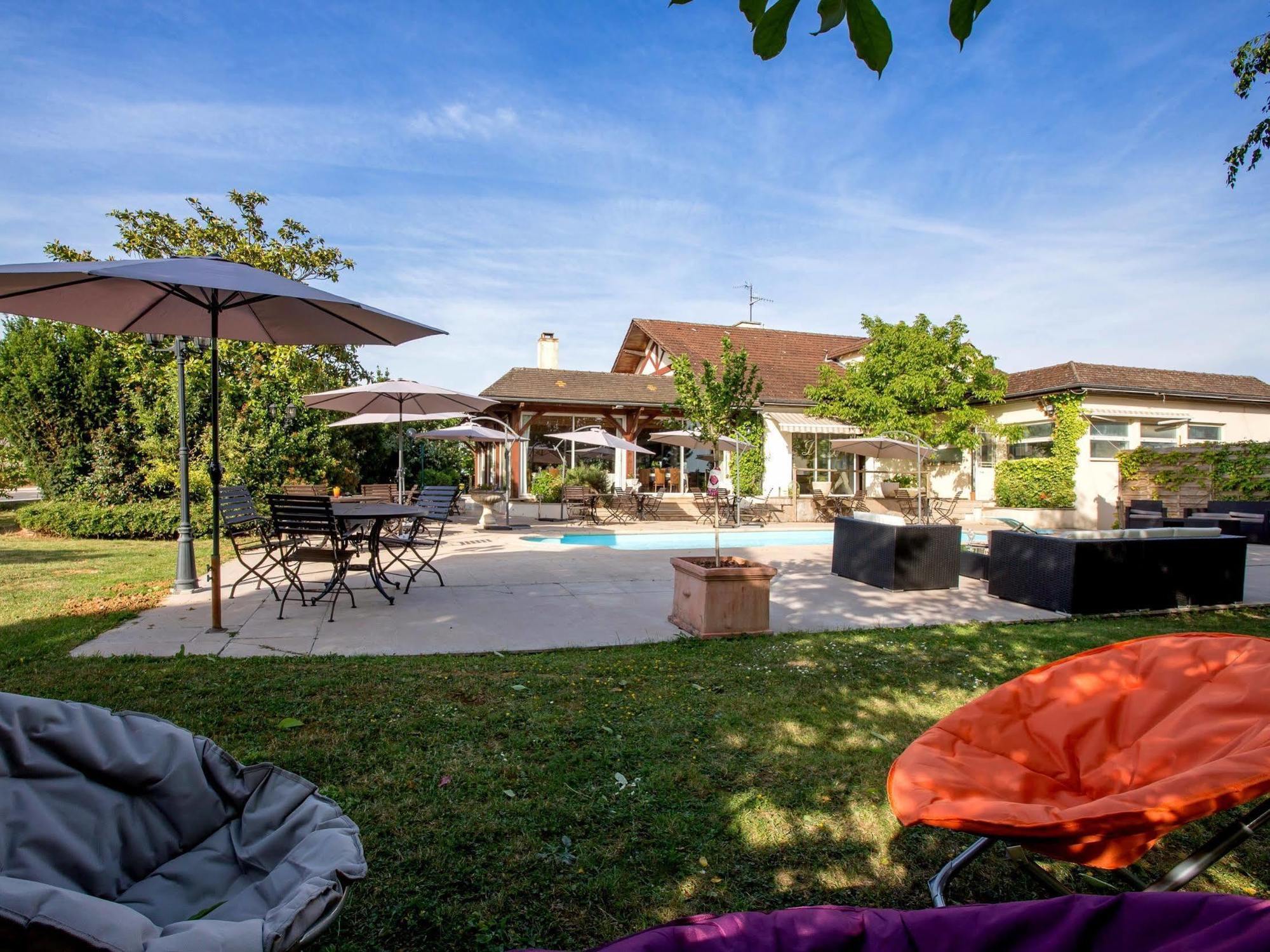 Hotel-Restaurant "La Gremelle" Ladoix-Serrigny Luaran gambar