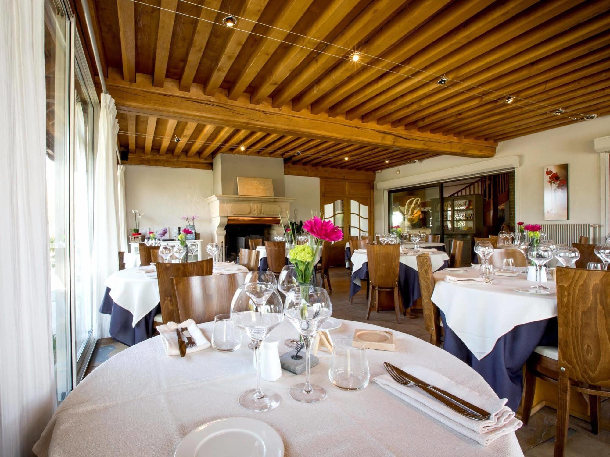 Hotel-Restaurant "La Gremelle" Ladoix-Serrigny Luaran gambar